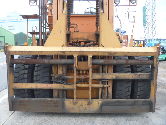 Xe nâng hàng 20 tấn Komatsu FD200-4 1984